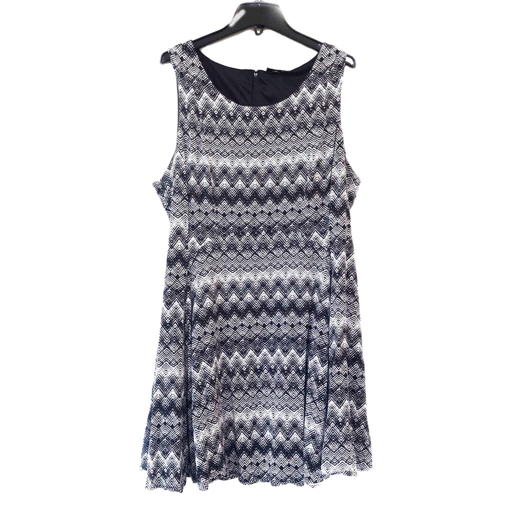 Torrid Chevron Fit & Flare Skater Casual Tank Mini Short Scoop Neck Dress 18